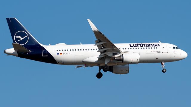 D-AIZY:Airbus A320-200:Lufthansa
